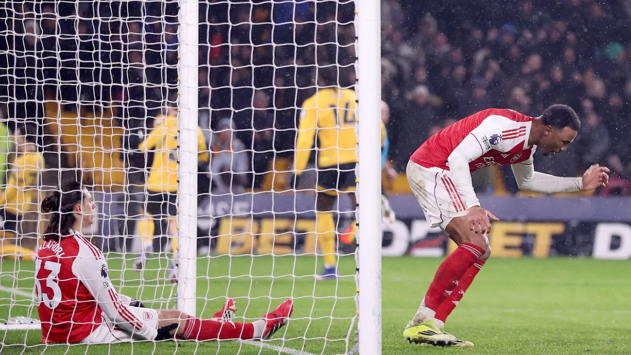 سقوط متصدر البريميرليج.. صراع آرسنال ومانشستر سيتي يشتعل في جولات الحسم الشاقة